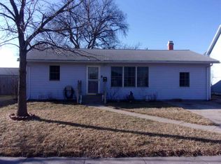 417 E 13th St, Cozad, NE 69130