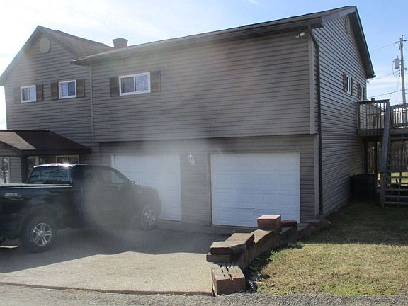 2nd image of 117 Seslar St