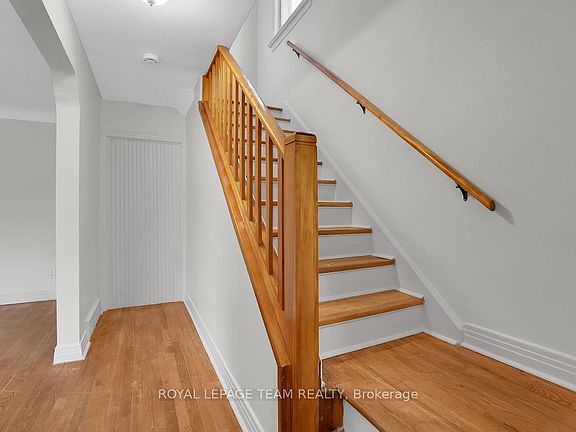 5th image of 1104 Apolydor Ave
