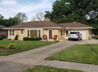 220 N Wataga St, Oneida, IL 61467