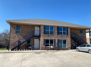 215 N Denton St APT 100, Weatherford, TX 76086