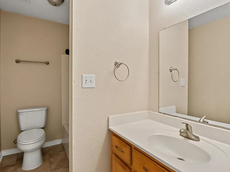 2 Fleetwood Dr — Photo 14