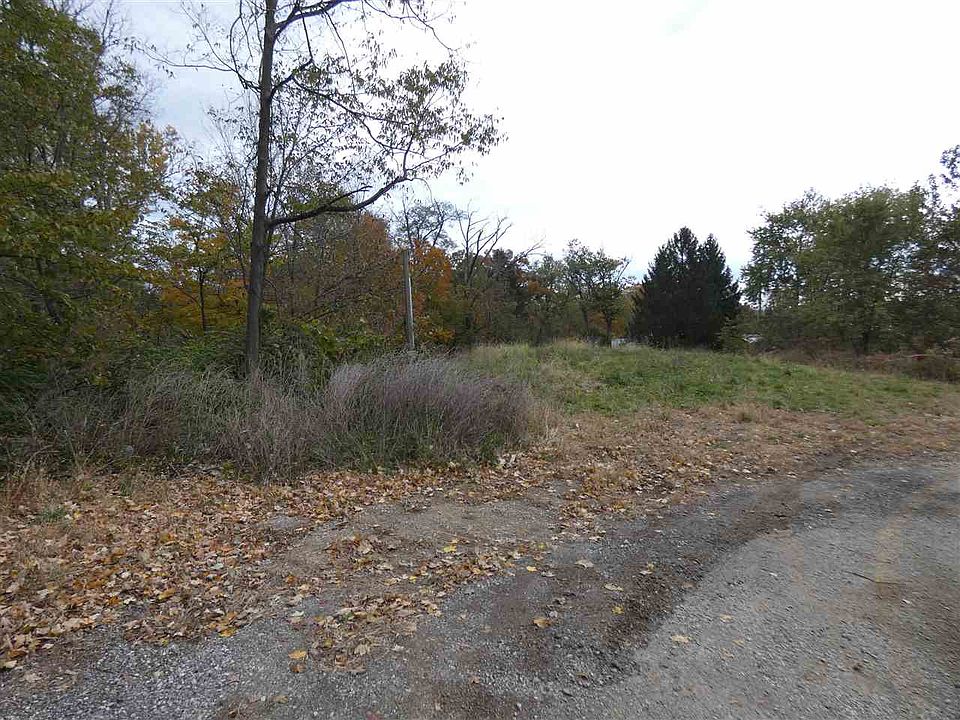 2nd image of 477 Irving Rd