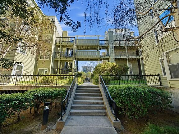 4th image of 211 S Fremont St APT 314