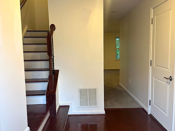 3rd image of 404 Mississippi St