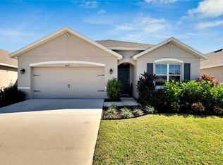 16475 Little Garden Dr, Wimauma, FL 33598