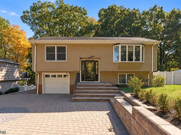 32 Seminole Ave, Rockaway Twp., NJ 07866