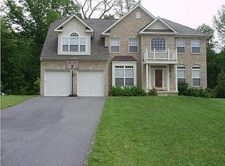 9205 Sumner Grove Dr, Laurel, MD 20708