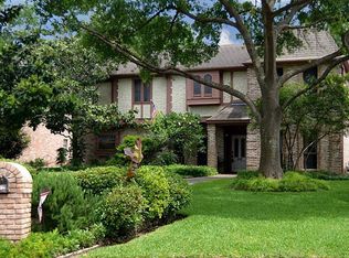 419 Sandy Blf, Houston, TX 77079