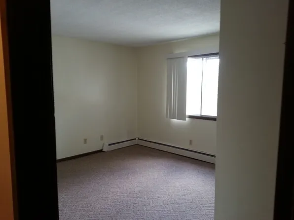 Janeville Apartments, 110 W Front St APT 33, Janesville, MN 56048