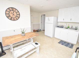 82 Providence St #2, Chicopee, MA 01020