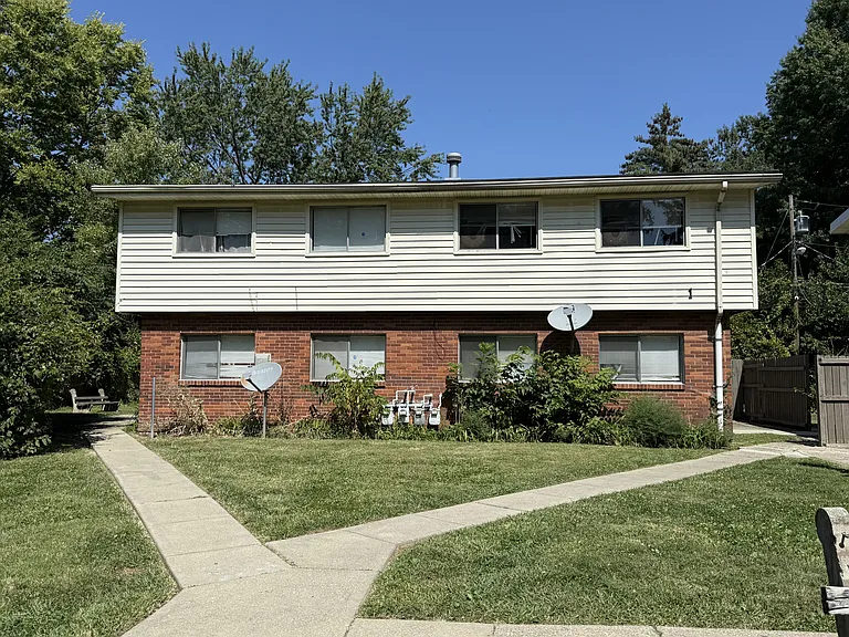 1 Columbine Ct #1 — Photo 1