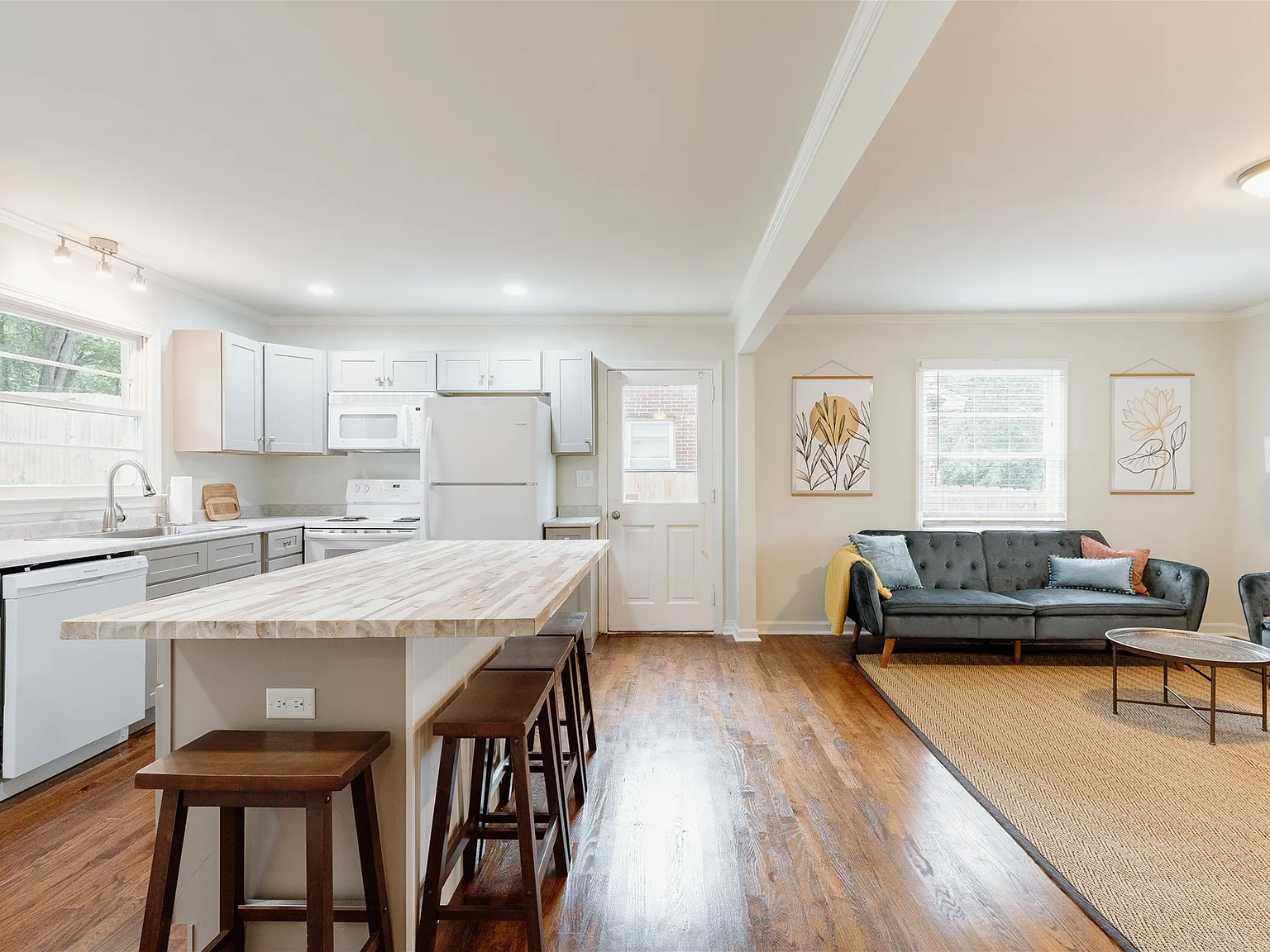 140 Catlin Circle - 1 — Photo 3