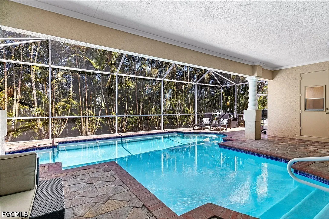 4 bed, 3.0 bath, 2689 sqft, $7,468 — Photo 1