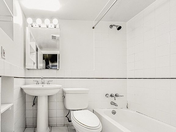 5th image of 260 W 15th St #B1