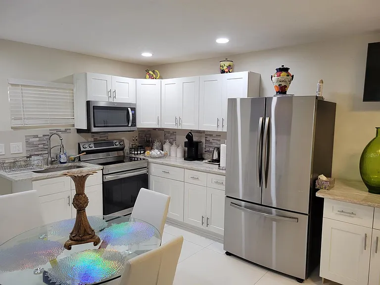 3124 NE Skyline Dr — Photo 3