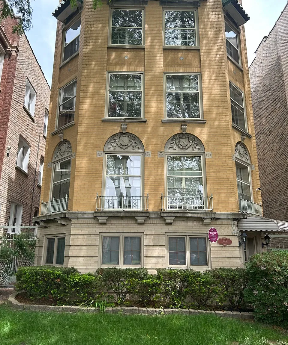 3 bed, 1650 sqft, $2,850 — Photo 1