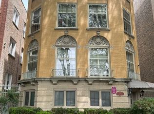 723 Dobson St APT 2, Evanston, IL 60202