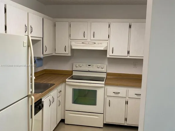 1800 SW 81st Ave APT 1407, Pompano Beach, FL 33068