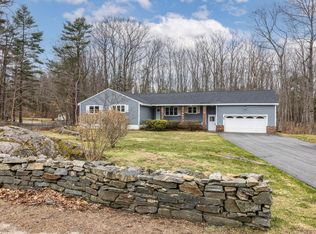 42 Eastman Rd, Cape Elizabeth, ME 04107