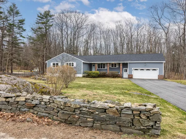 42 Eastman Road, Cape Elizabeth, ME 04107