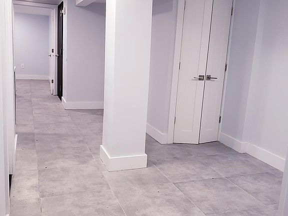 4th image of 21 Jewett Ave #1R