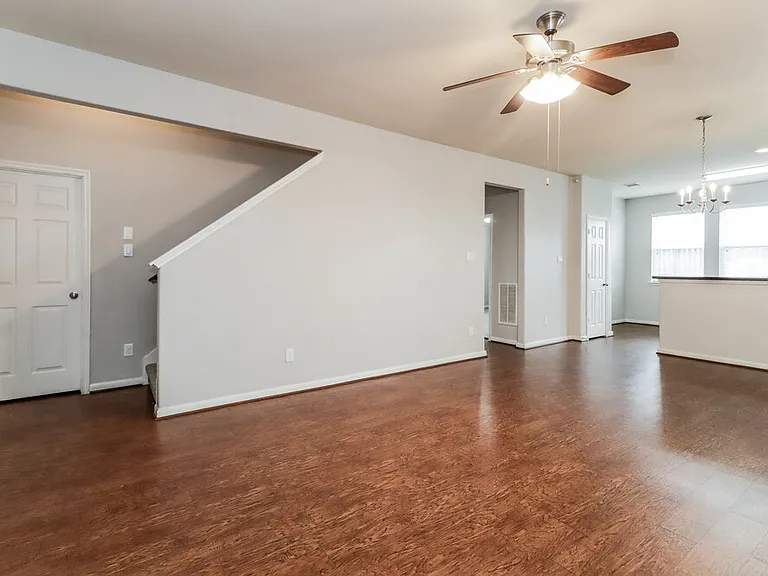 9446 Green Mills Dr — Photo 5
