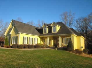 5863 Sun Ridge Ct, Clermont, GA 30527