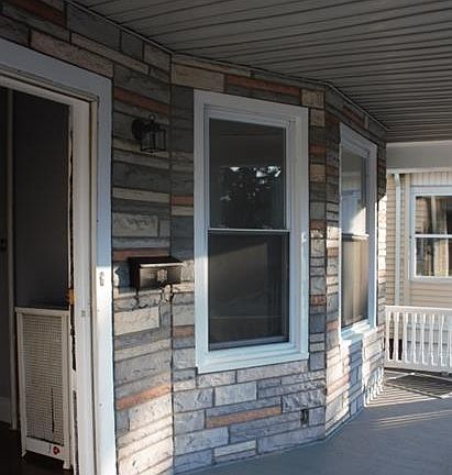 4th image of 30 N 23rd St