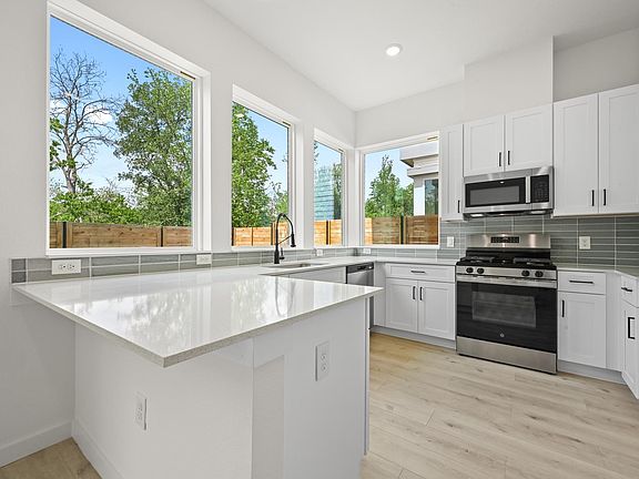 2nd image of 2000 Riverside Farms Rd #14101