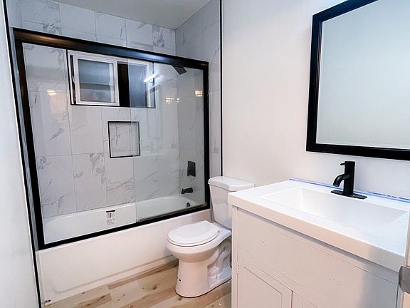 4th image of 2850 Malabar Ave APT 3