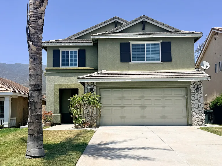 15096 Fox Ridge Dr — Photo 1