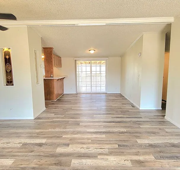 6720 Conestoga Pkwy — Photo 14