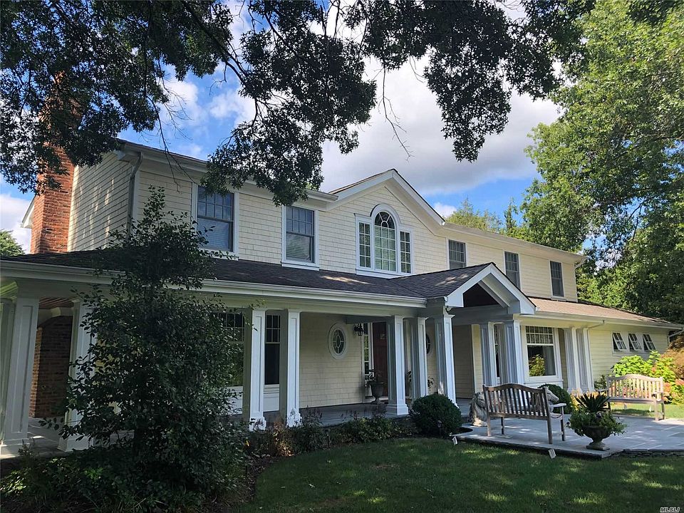 1st image of 16 Grouse Ln