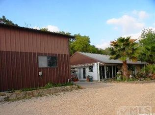 373 Cousins Point Rd, Pipe Creek, TX 78063