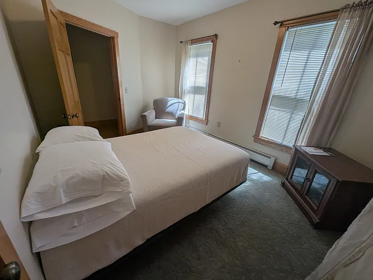 12 Highland Ave — Photo 10