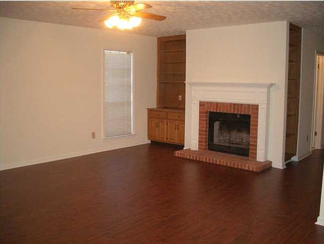 1st image of 6013 Vineyard Ln