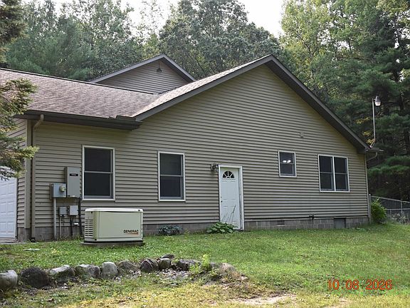 4th image of 1686 Rau Rd