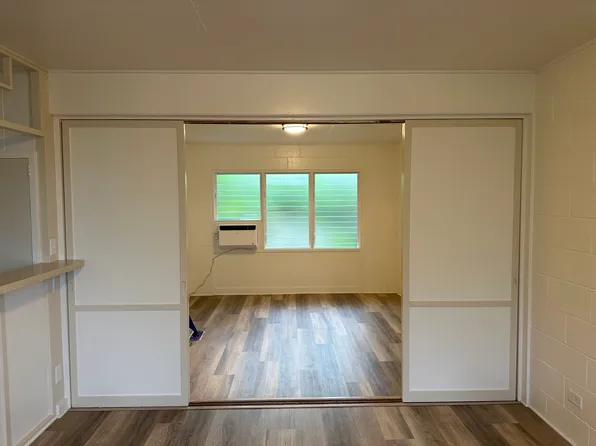 717 Kihapai Pl #8, Kailua, HI 96734