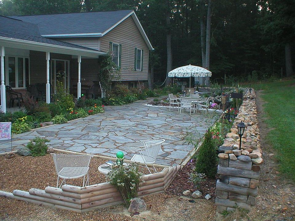 2nd image of 1255 Brookstone Rd