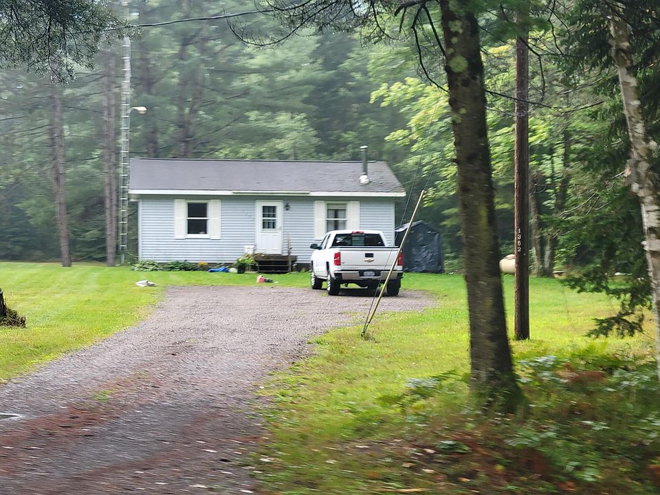 2nd image of 1352 E Vandercook Rd