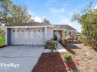 702 Merlins Ct, Tarpon Springs, FL 34689
