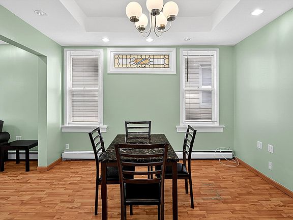 4th image of 281 Fulton Ave Floor 2
