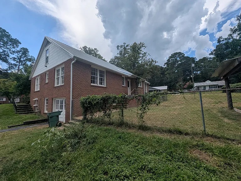 178 Edgewood Dr — Photo 4