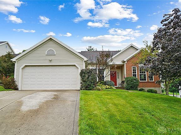 3rd image of 7844 Glen Oaks Ct