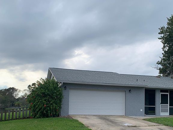 2nd image of 15 Lakeview Cir