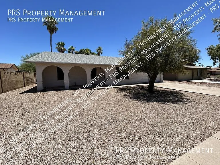 5309 S River Dr — Photo 2