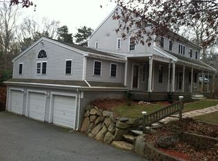 22 Quaker Meeting House Rd, Sandwich, MA 02563