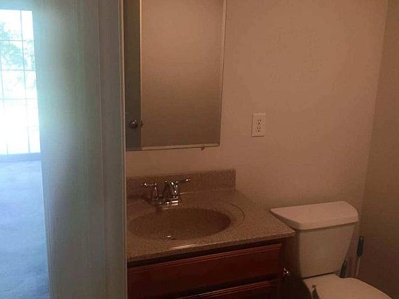 4th image of 110 Scully Pl
