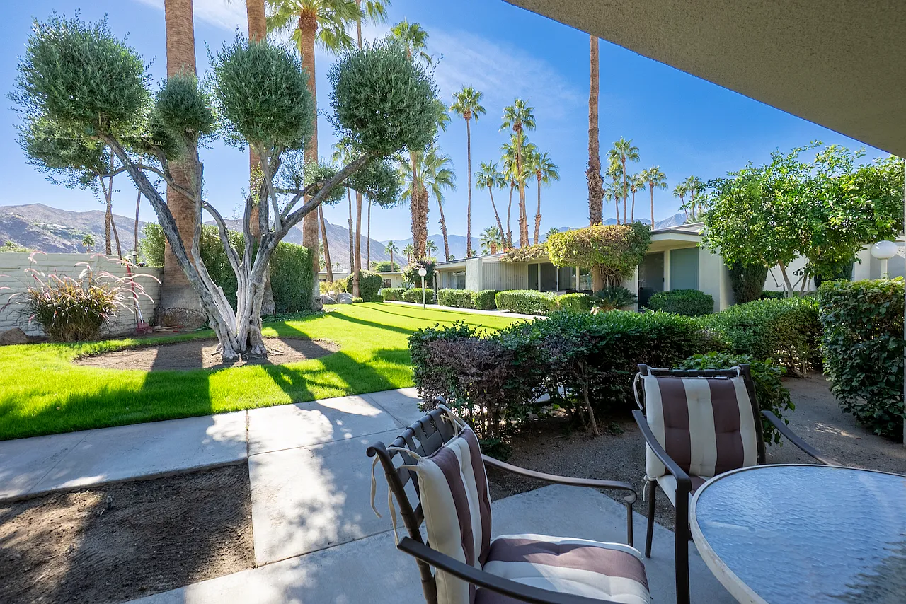 2 bed, 1000 sqft, $2,500 — Photo 1